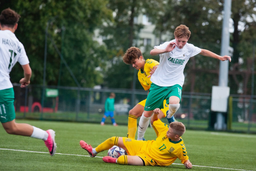 U15 rinktinės treniruočių stovyklą